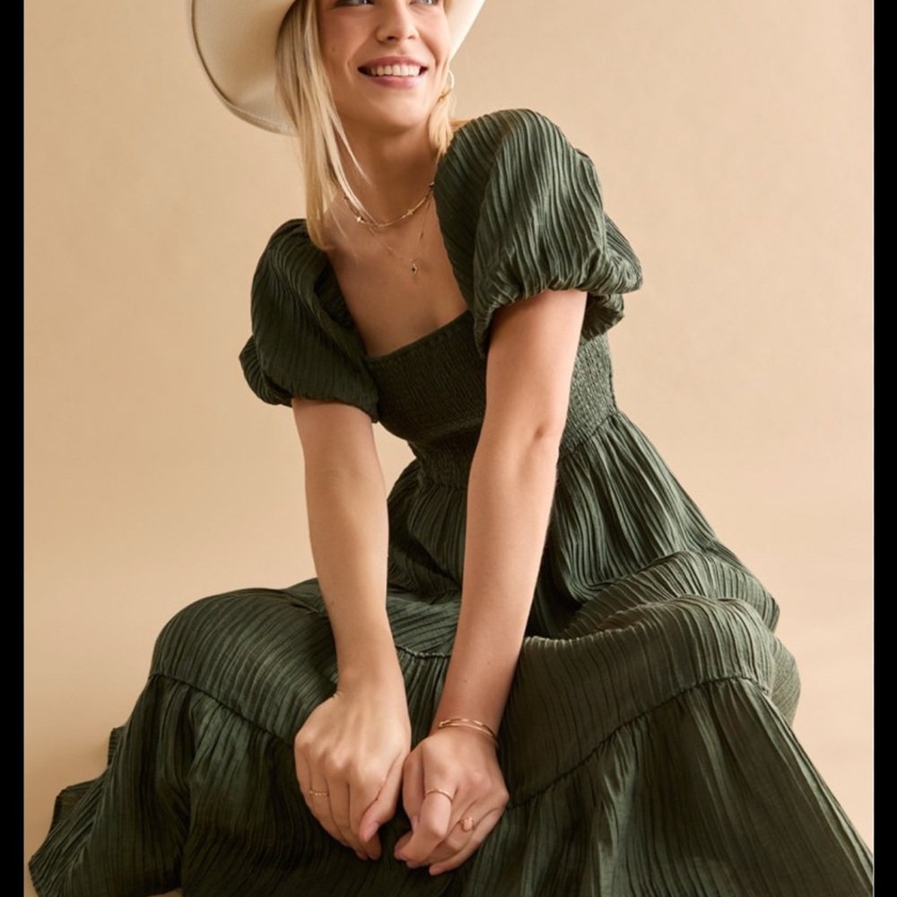 Francesca's Collections Forest Green Midi Dress - Picture 3 of 6